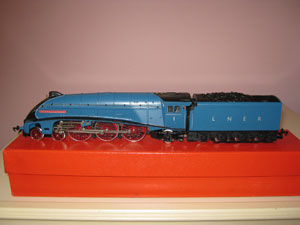Hornby Railways LNER Class A4 Locomotive Sir Ronald Matthews Limited Edition